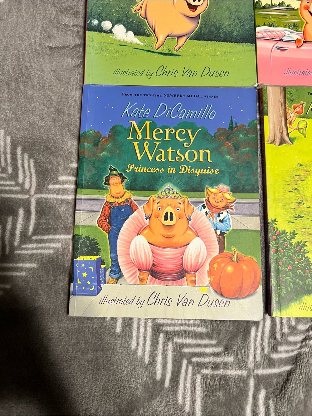 Mercy Watson Series by Kate DiCamillo 6 Piece Kids Book Lot Set Bundle - Picture 7 of 16